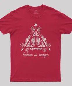Believe in Magic Geek T-Shirt