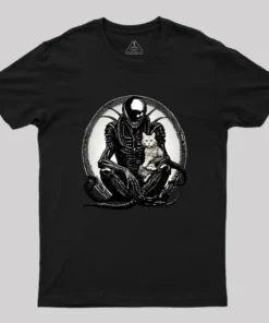Alternative view of Xenomorph And A Cat Geek T-Shirt