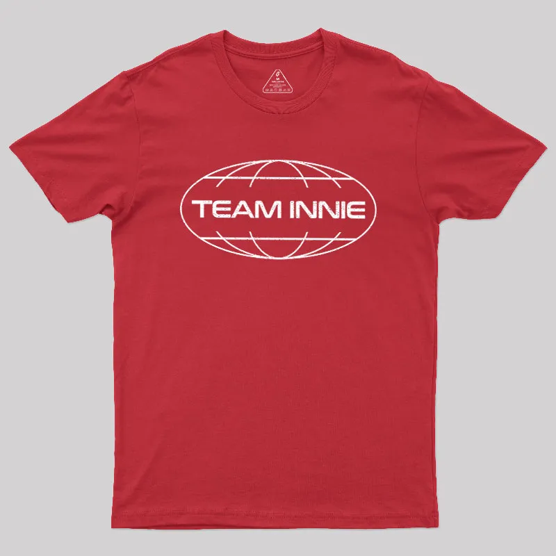 Team Innie Geek T-Shirt - Image 4