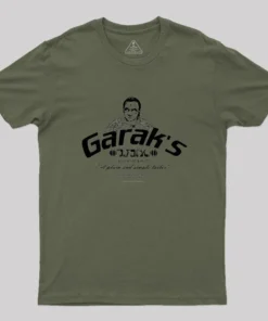 Alternative view of Deep Space Nine Garak's 'A plain and simple tailor' Geek T-Shirt