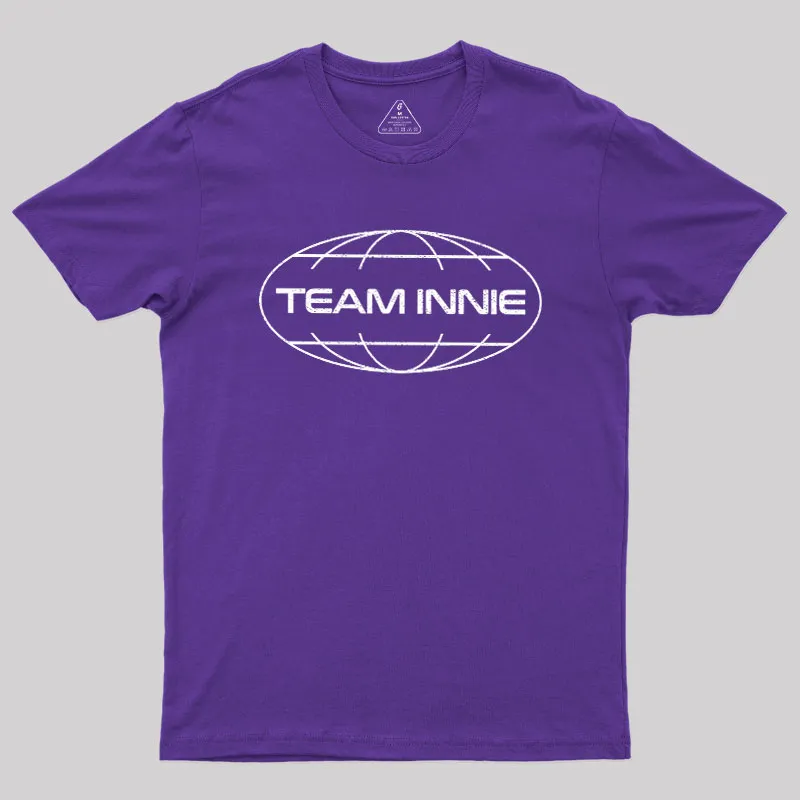 Team Innie Geek T-Shirt - Image 5